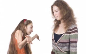 Cara Mengatasi Anak yang Suka Bohong, Panduan Komprehensif untuk Orang Tua